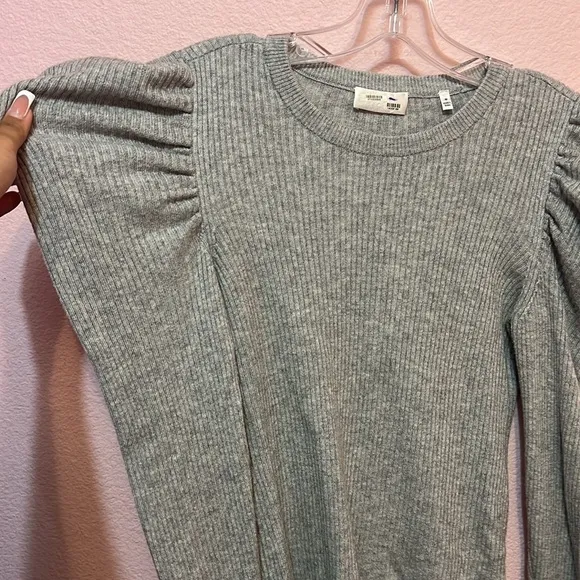 7 for All Mankind Wool Blend Puff Sleeve Sweater Women's Heather Grey. Size M