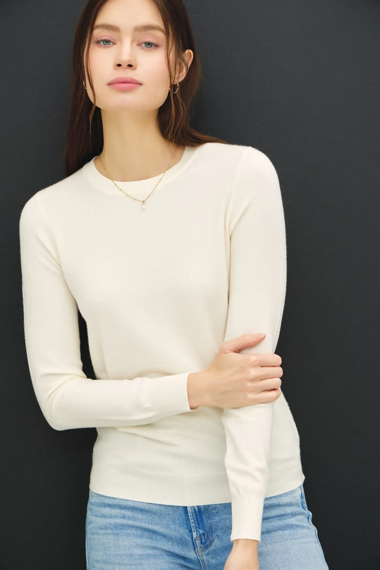 Basic Crewneck Soft Knit Sweater In Off White