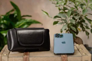 Black Deluxe Leather Horizontal Cellphone Holster Case