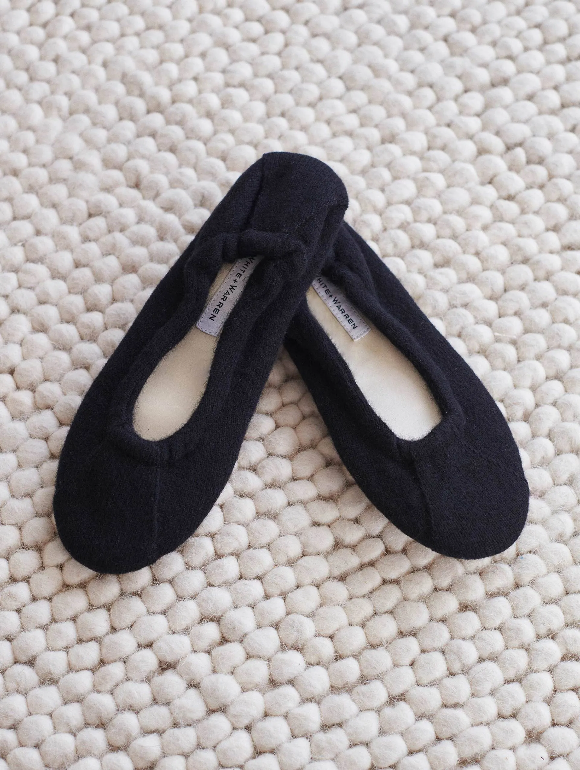 Cashmere Slipper in Black