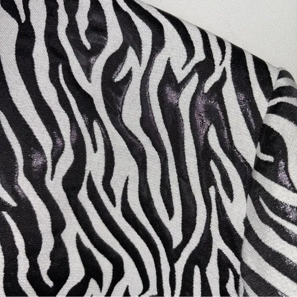 Chico’s Travelers Open Front 3/4 Sleeve Jacquard Jacket Size 16/18 Animal Print