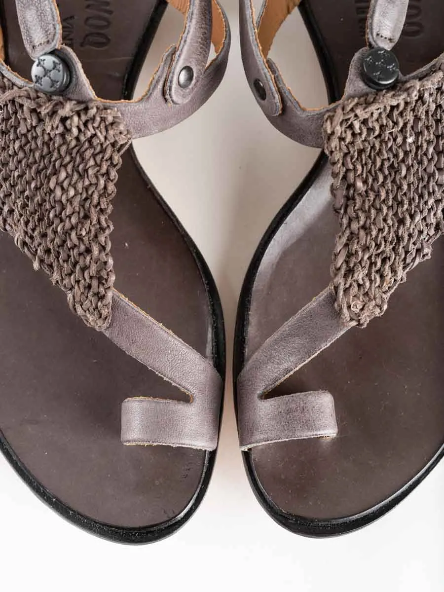 dive flat sandal
