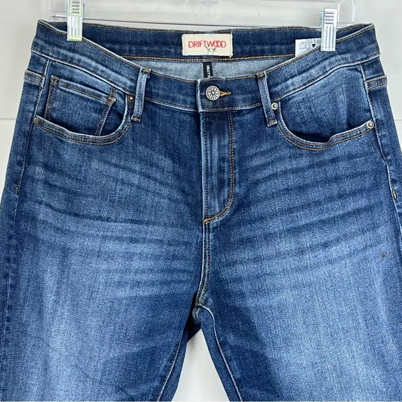 DRIFTWOOD Colette Women’s‎ Size 31 Embroidered Hem Crop Jeans