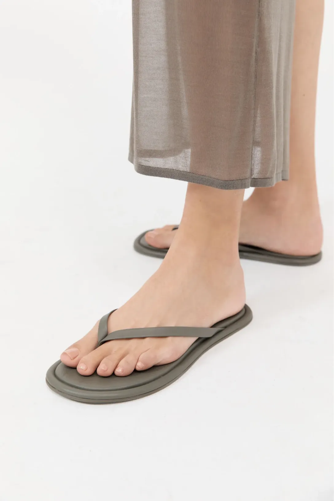Flip Flop | Smokey Olive