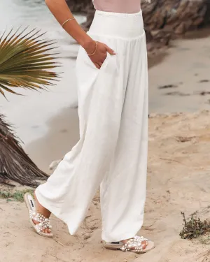Flowing Wide-Leg Trousers: High-Waisted Comfort