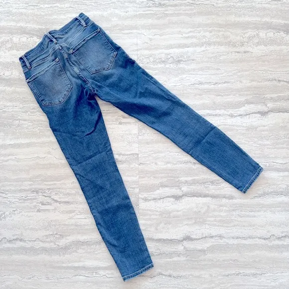 FRAME DENIM Le Skinny Crop Jeans Estrella
