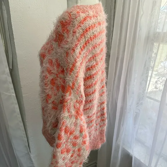 Free People Phoebe Pullover Strawberry orange Creme Size M
