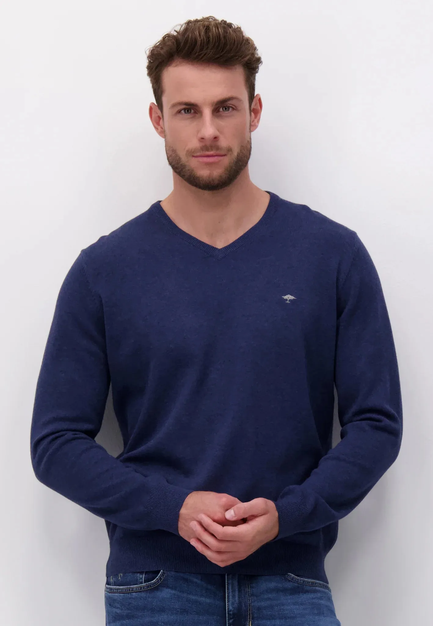 FYNCH HATTON V-Neck Sweater - Men's Fine Knit – Night