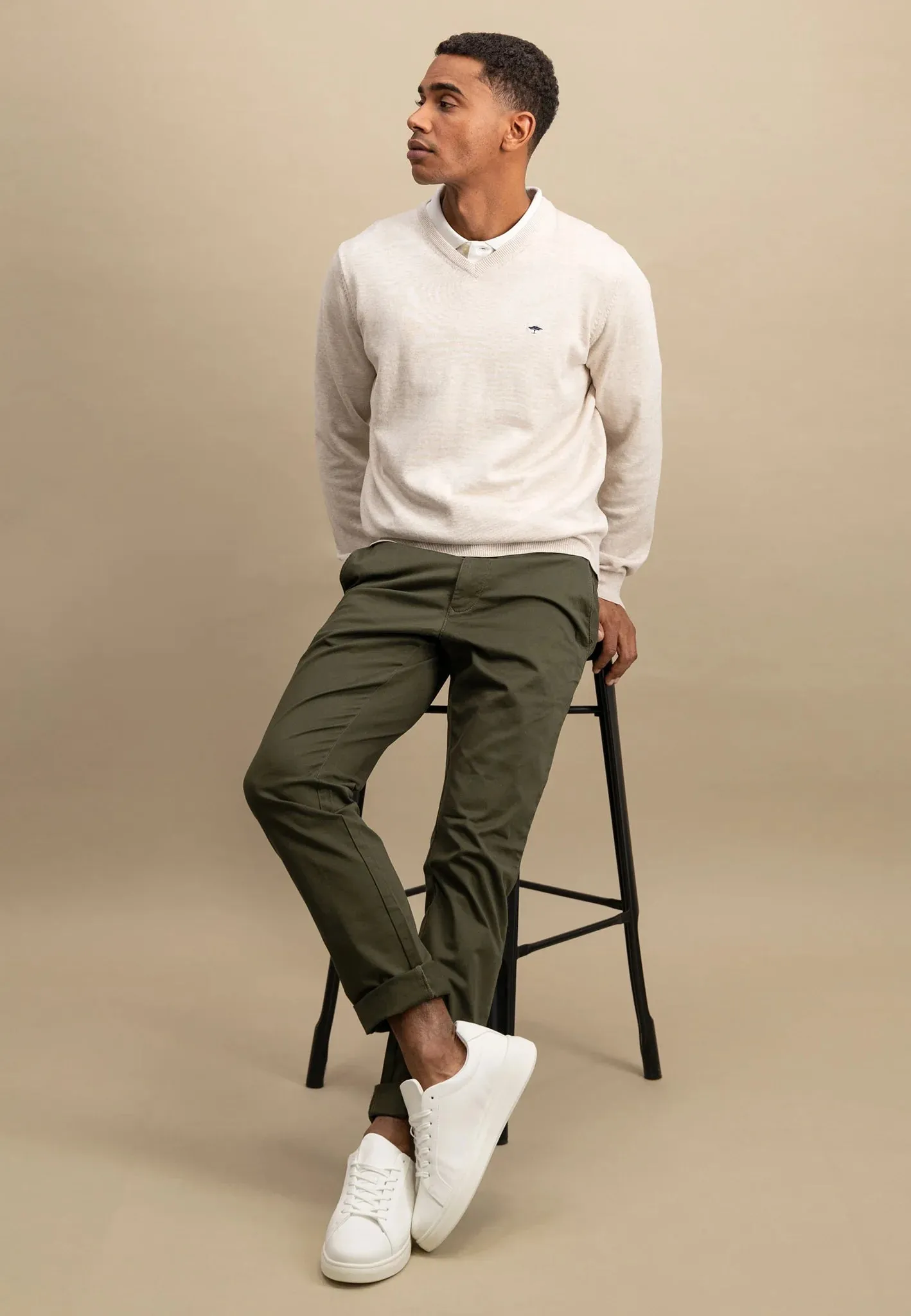 FYNCH HATTON V-Neck Sweater - Men's Fine Knit – Spring White