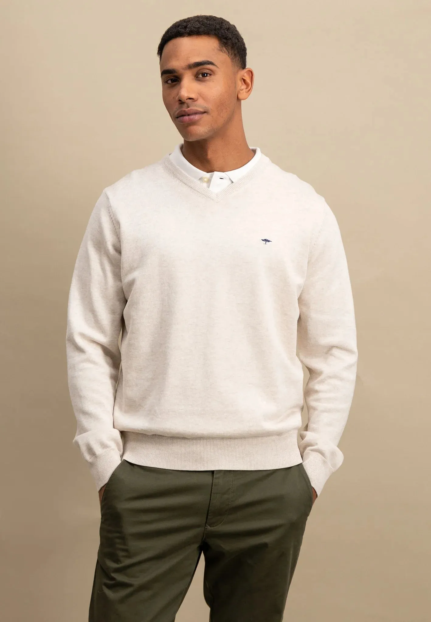 FYNCH HATTON V-Neck Sweater - Men's Fine Knit – Spring White