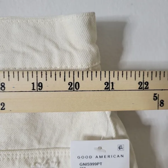Good American Good '90s Cutoff Denim  Laser Short In  Bone 001 Size 16