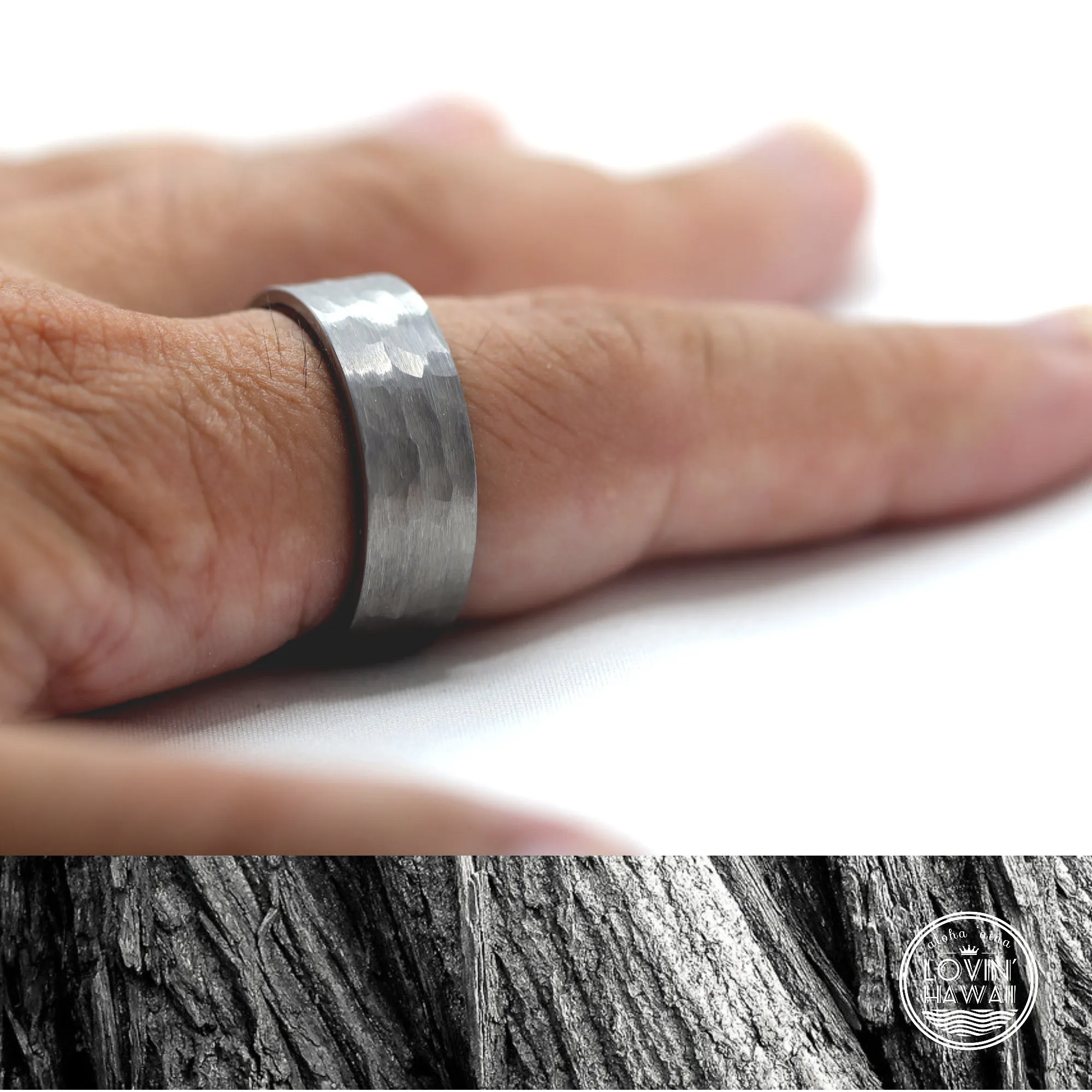 Hammered Brushed Tungsten Carbide Ring With Koa Wood Inlaid ( 8mm width )