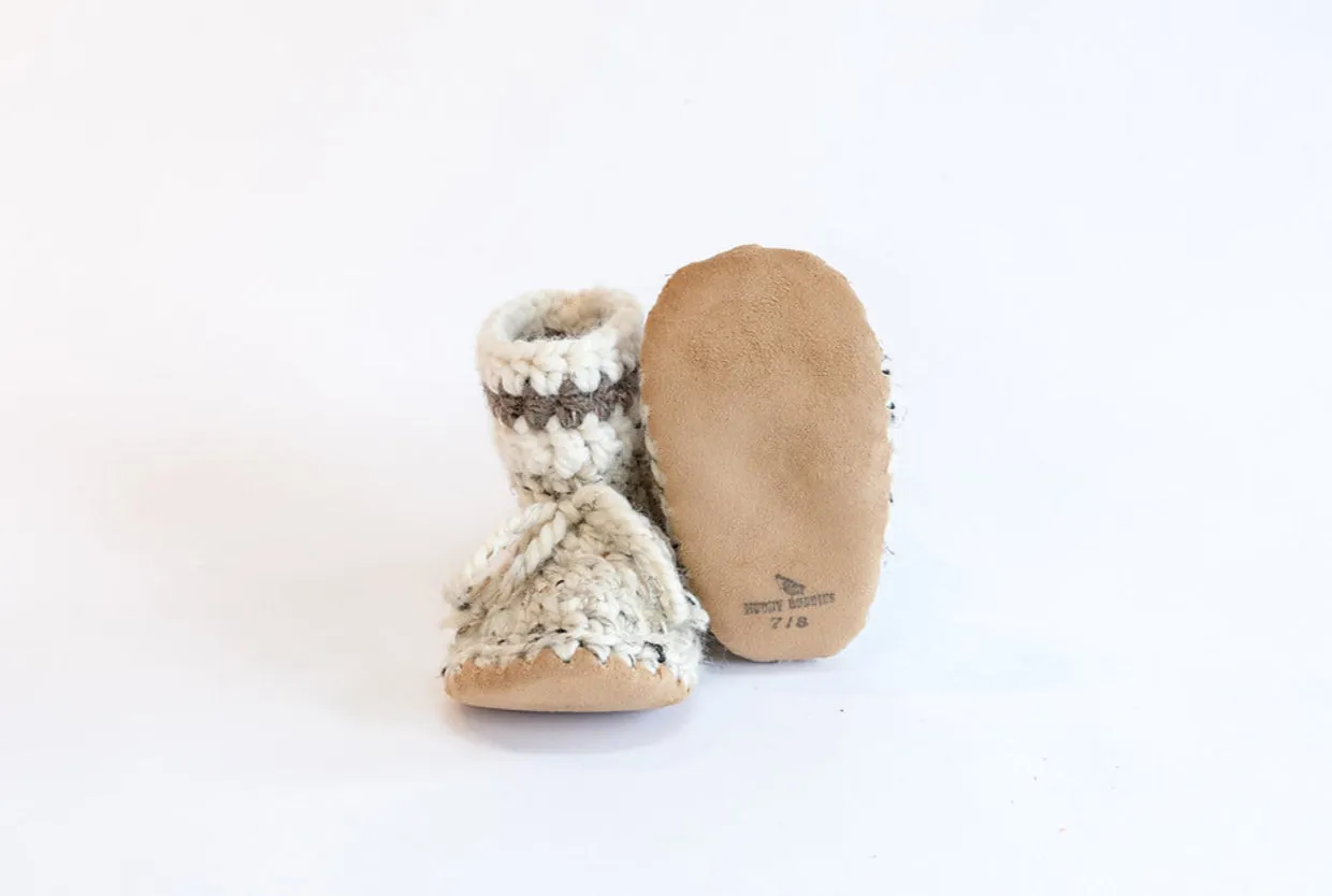 Huddy Buddies Brown Owl Knitted Baby Shoes: Sizes 0M to 24M