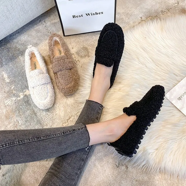 Izzy™ | Ultra Cozy Indoor Moccasins