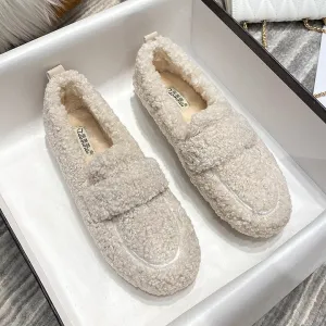 Izzy™ | Ultra Cozy Indoor Moccasins