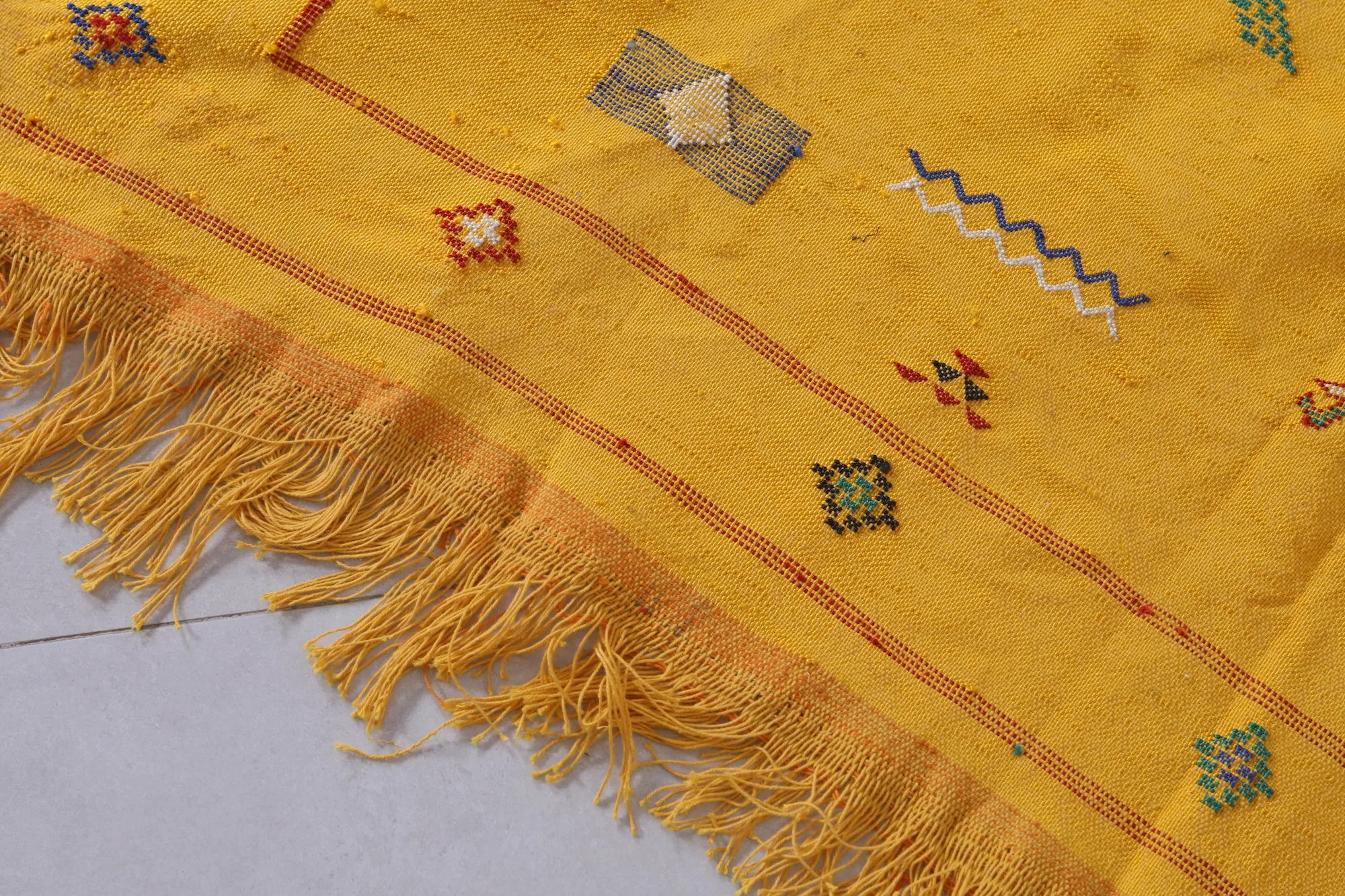 Kilim rug - Moroccan yellow flat woven rug - Handmade rug