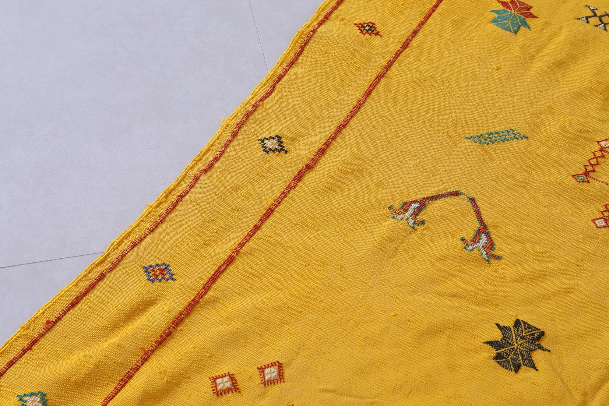 Kilim rug - Moroccan yellow flat woven rug - Handmade rug