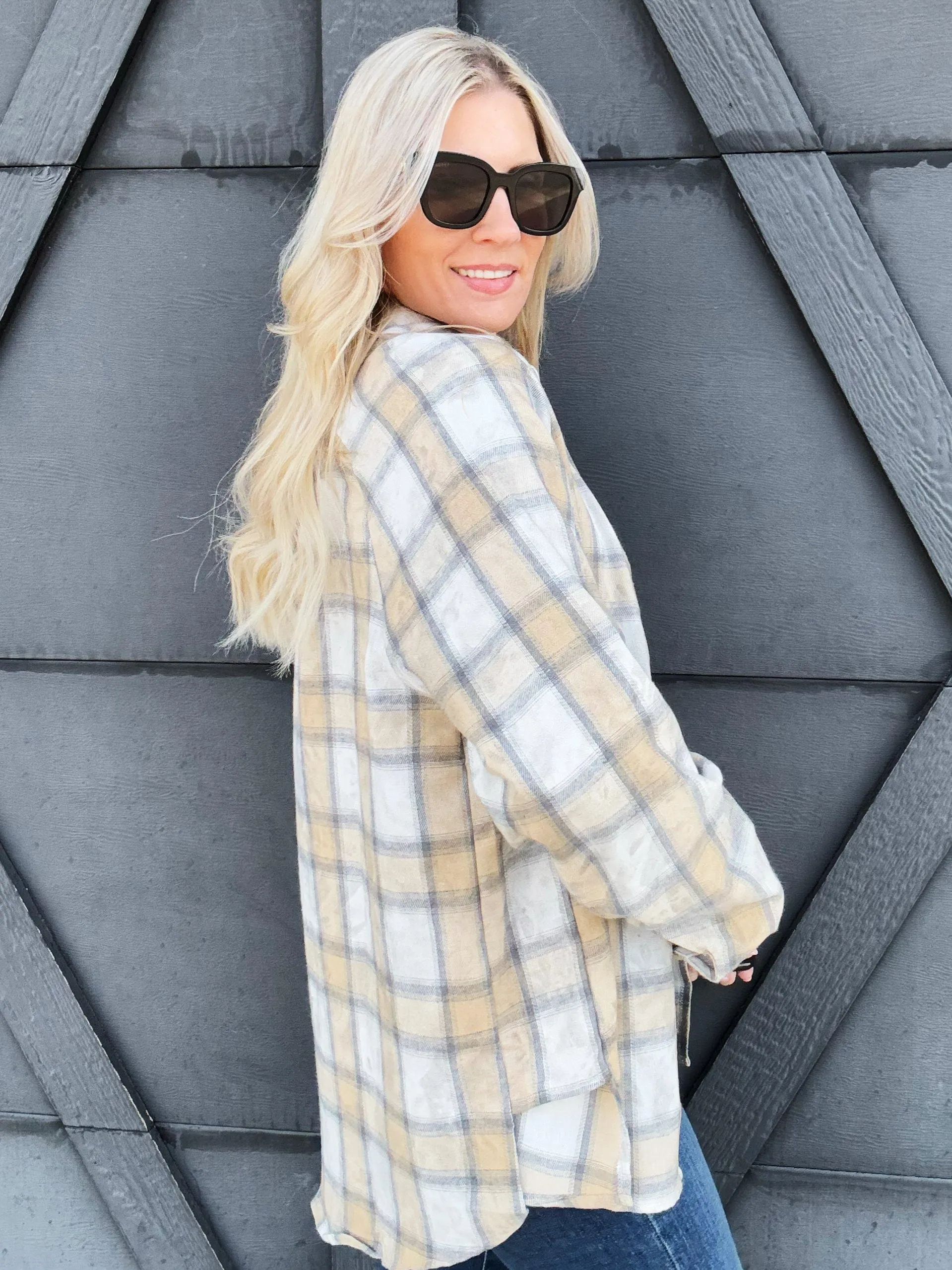 Laura Acid Wash Flannel Shirt In Oat