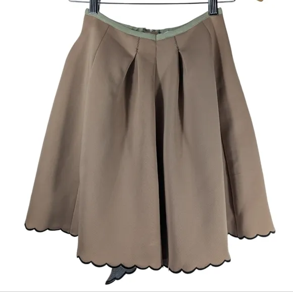 Manoush Neo Jupe Pleated A-Line Tan Black Knee Length Skirt Scalloped Edges 10
