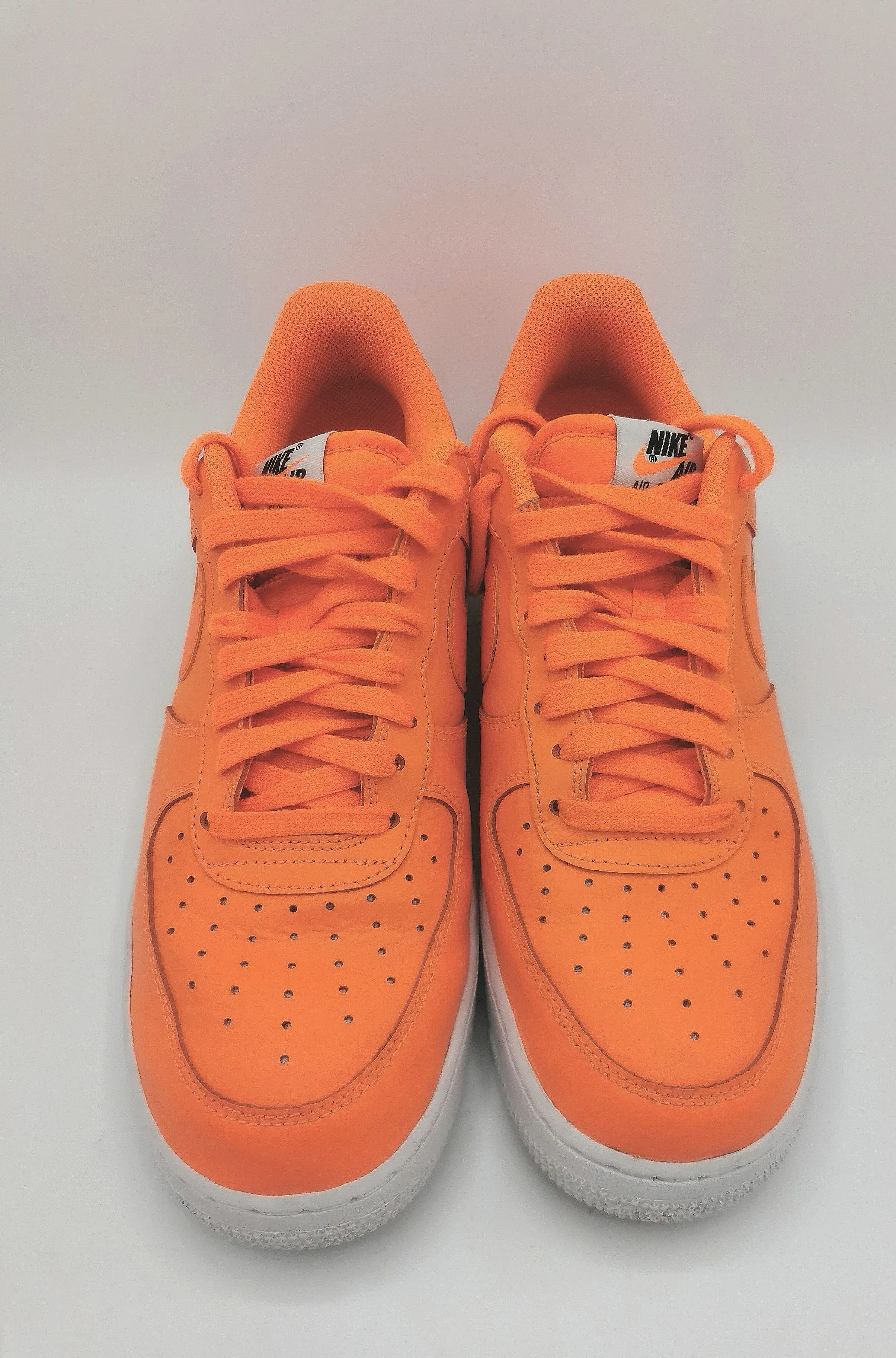 MEN'S SIZE 9 US - NIKE Air Force 1 Low 'Total Orange' EUC B60