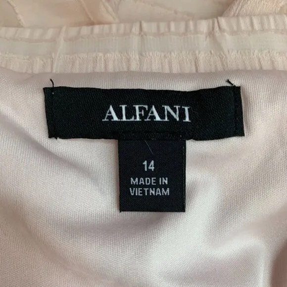 NWT Alfani Striped Skirt Pale pink Size 14 stiped