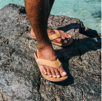 OluKai Tuahine - Toffee