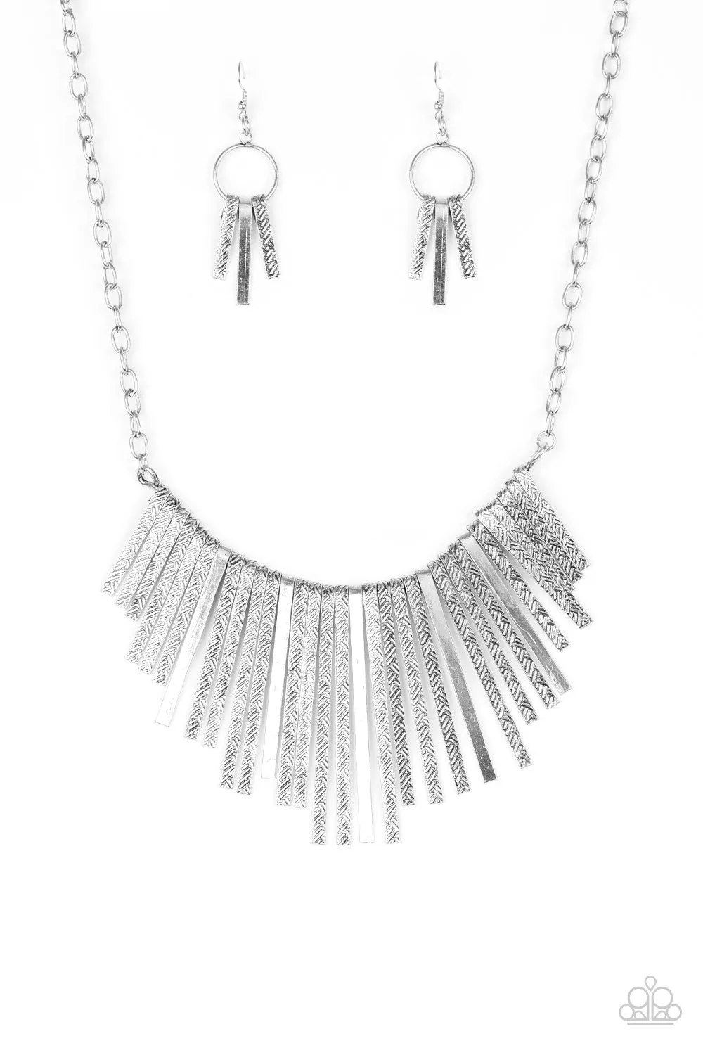 Paparazzi - Welcome to the pack - Silver Necklace
