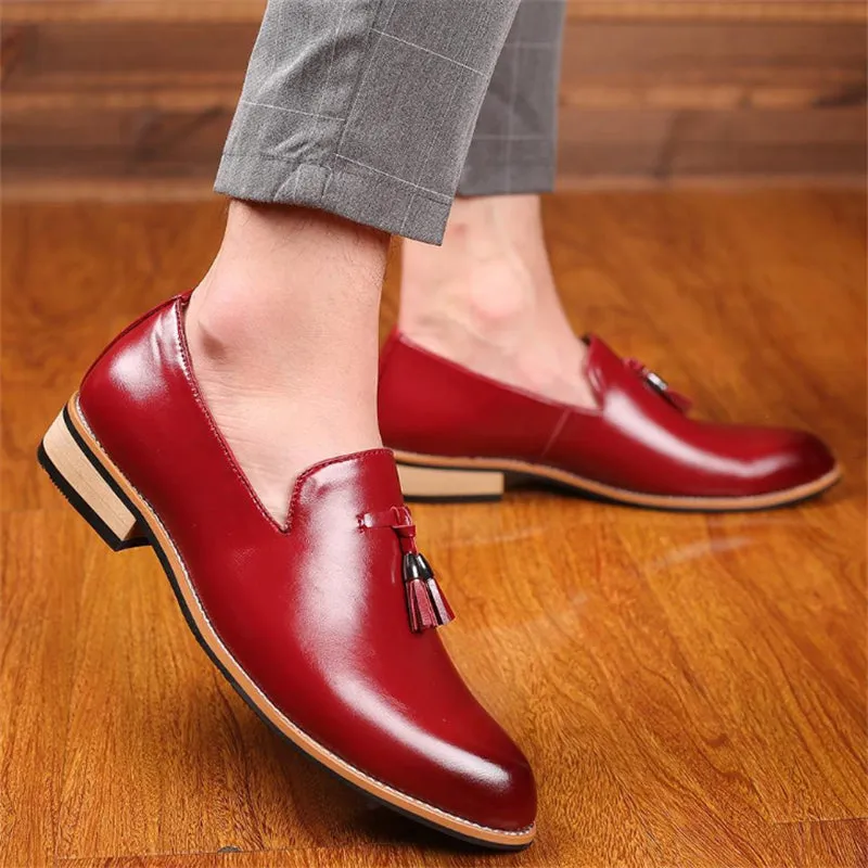 Pointed Toe Solid Color PU Leather Shoes