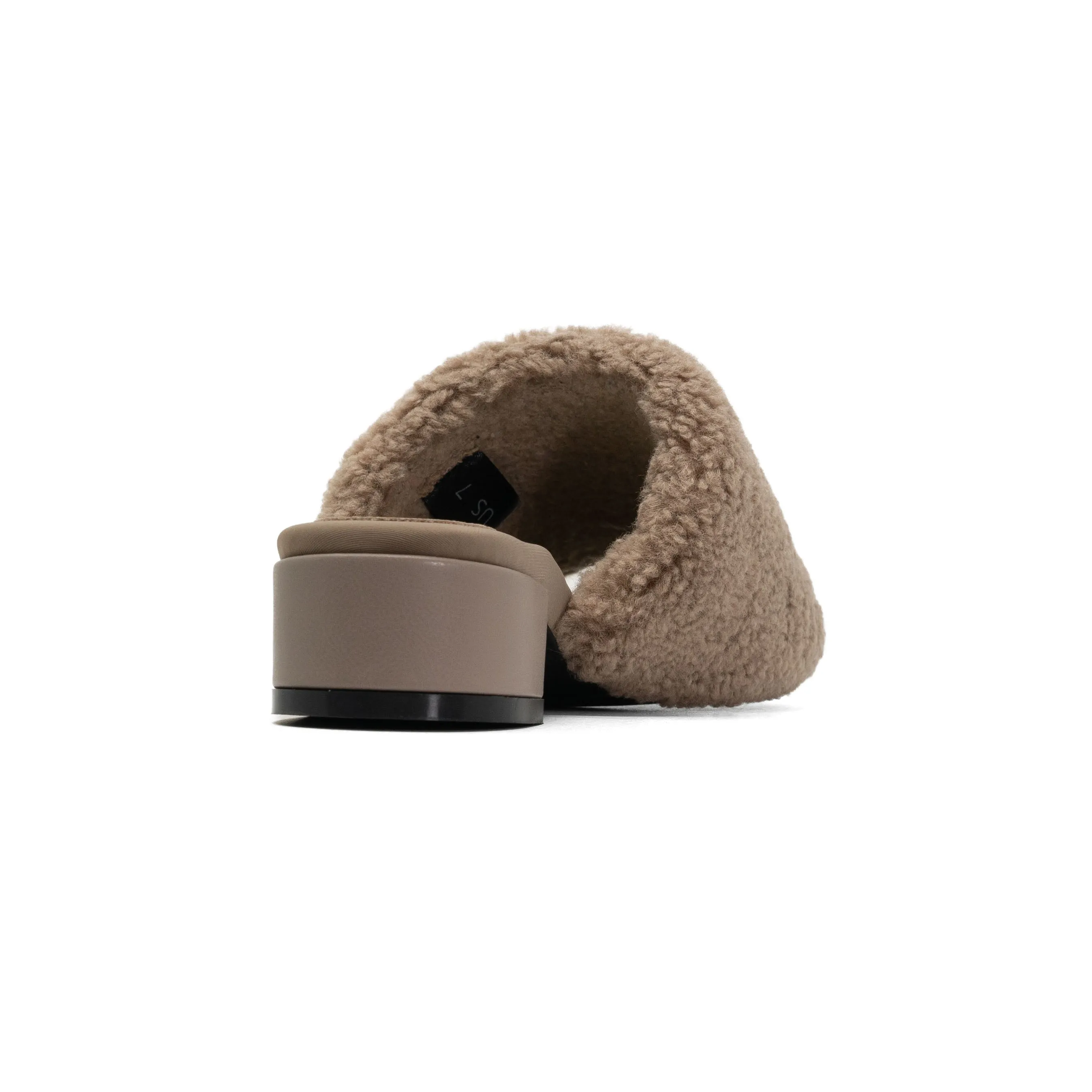 ROAM FUZZY SQUARE OAT FAUX SHEARLING
