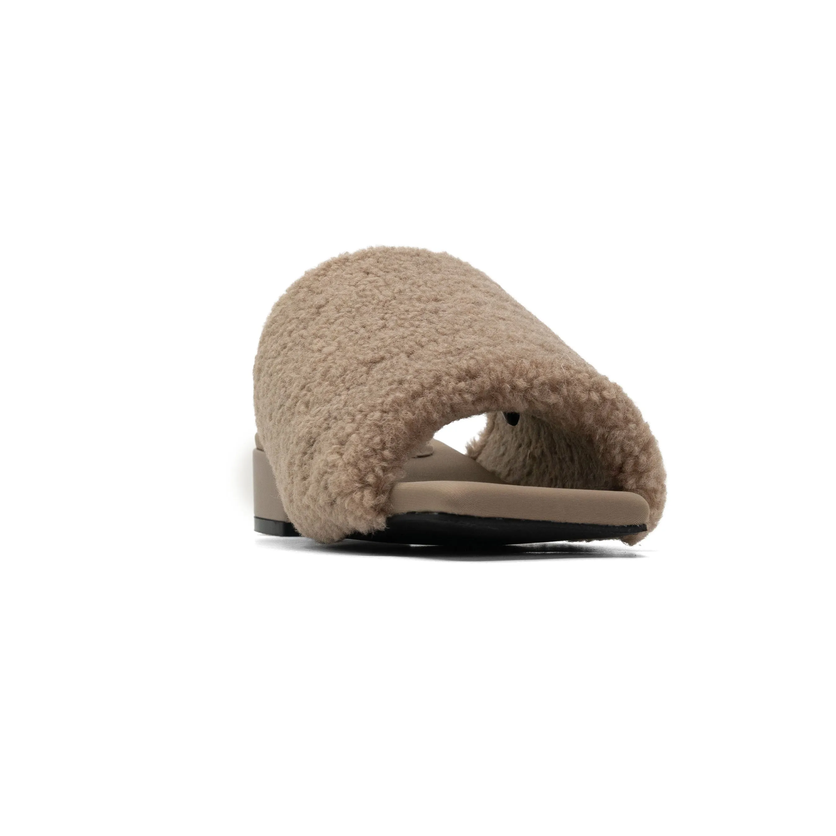 ROAM FUZZY SQUARE OAT FAUX SHEARLING