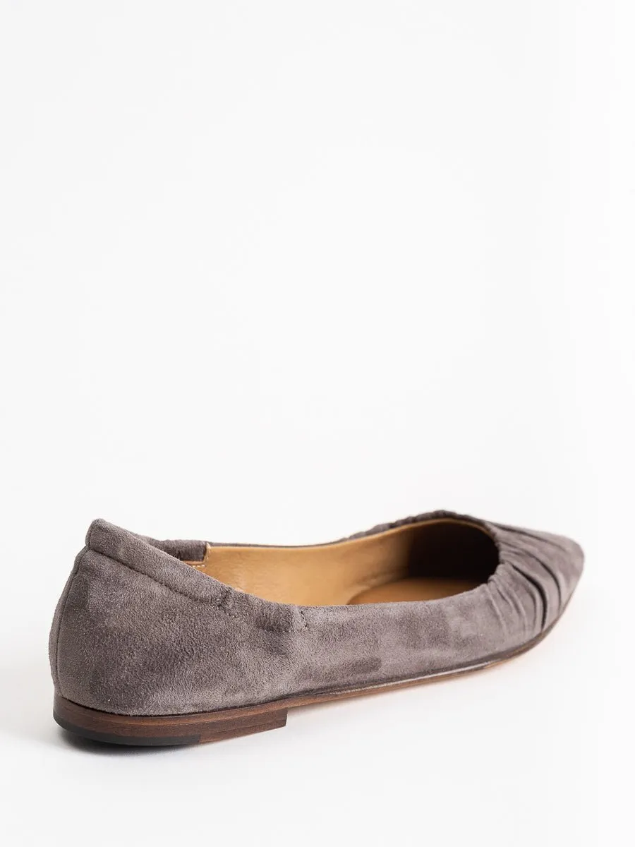 ruched flat - taupe suede