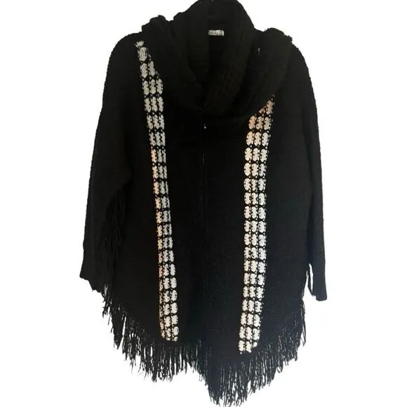 Silvia Fashion Zip Front Cape Poncho Sweater &amp; Scarf Alpaca /Cotton Black White