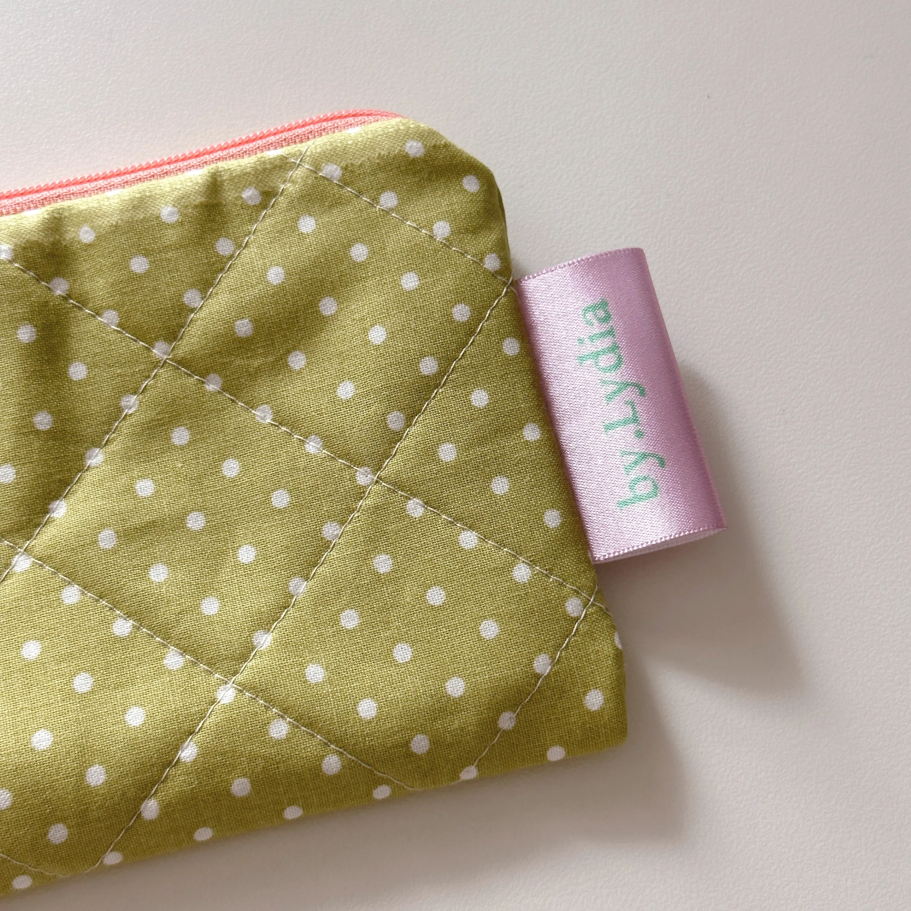 Small Flat Pouch - Matcha Polka