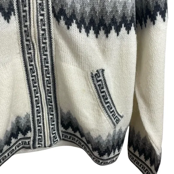 VINTAGE Peruvian Alpaca Wool Full Zip Eclectic Sweater Size S