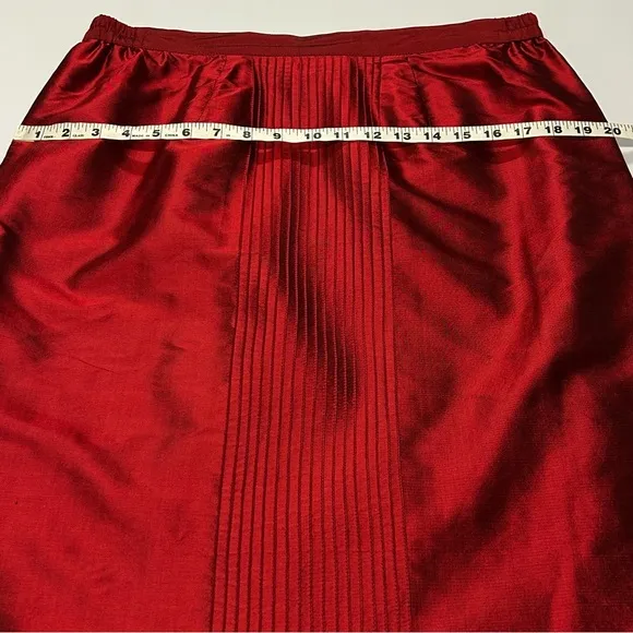 Vintage Womens 100% Silk Midi Skirt Size 12 M Straight Metallic Red Holiday Luxe