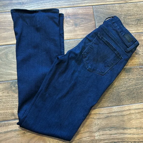 Women’s Paige Manhattan Boot Cut Jean in color Cinema size 28